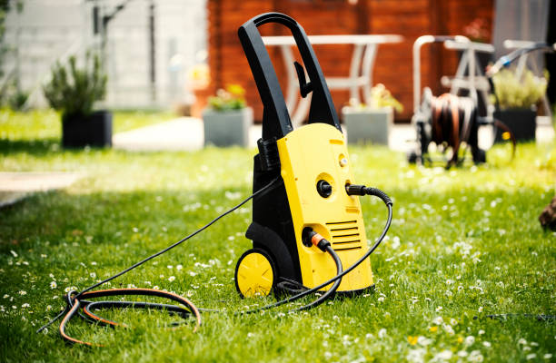 Best Playground Equipment Cleaning  in Pheasant Run, OH